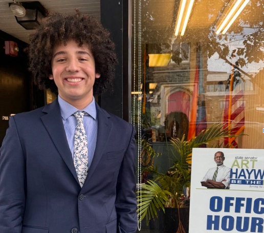 Senior Isaac Darga, Internship with State Senator Haywood